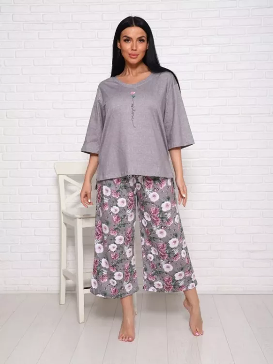 Костюм Ранеля цветы последний размер